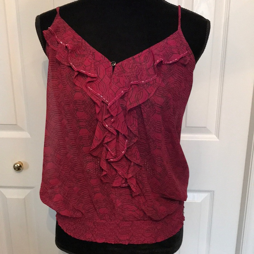 Guess top